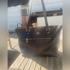 Coach Gallery Tote $350 retail
